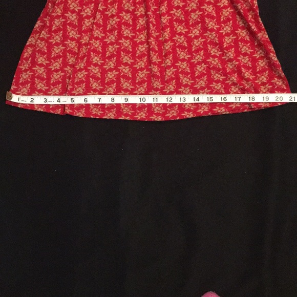 SOLD- Forever 21 T-shirt - Picture 2 of 8